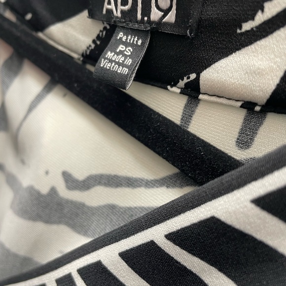 Black/white zebra print dress - Picture 4 of 5